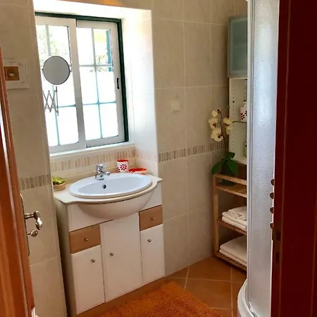 House - Large Patios, Free Wifi, Parking בית נופש *